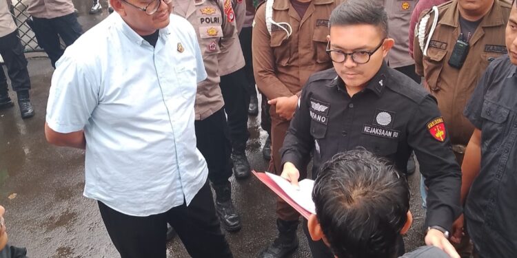 GAMMA Demo Kejaksaan Negeri Lebak, Desak Periksa Pengadaan Proyek Alun-alun Rangkasbitung dan Pembangunan Puskesmas